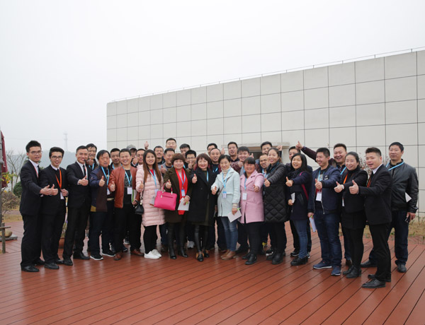 攜手并進，共創(chuàng)共贏——熱烈歡迎科恩陜西經(jīng)銷商團隊到廠參觀學習
